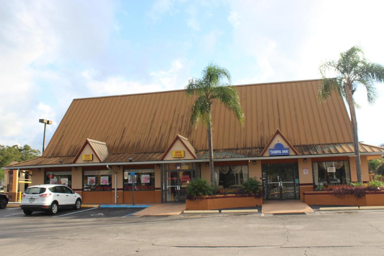 Tampa Inn Near Busch Gardens Exterior photo